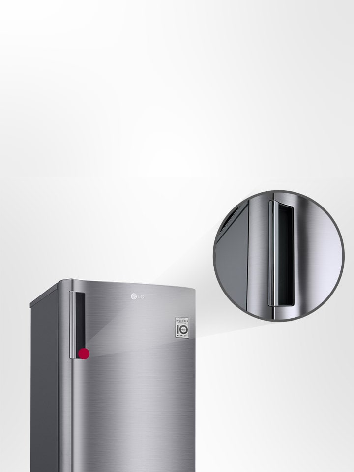 Gambar kulkas dengan pegangan yang diperbesar.